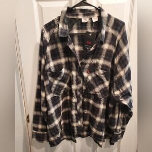 NWT Womens Levi's Ex-Boyfriend Plaid Shirt